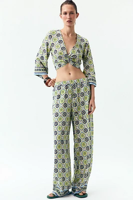 PRINTED KNOTTED CROP TOP