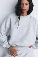 BASIC PLUSH SWEATSHIRT