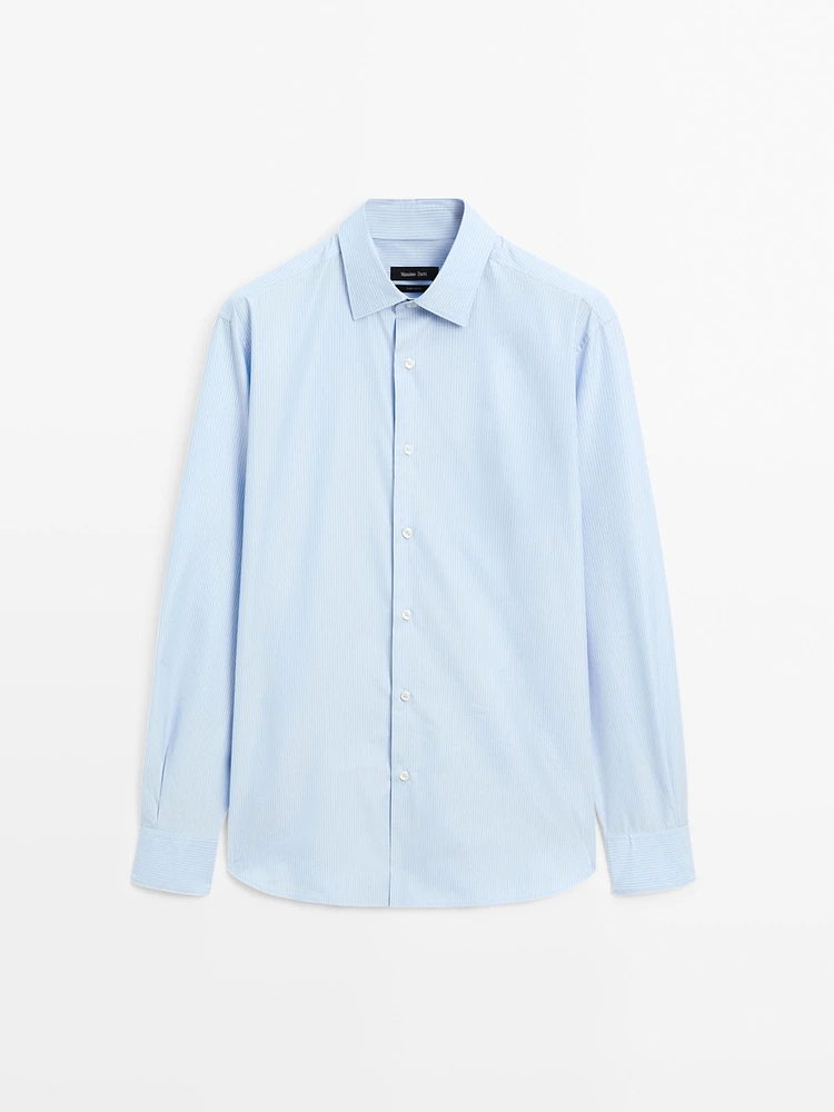 Chemise regular fit à rayures en coton mélangé