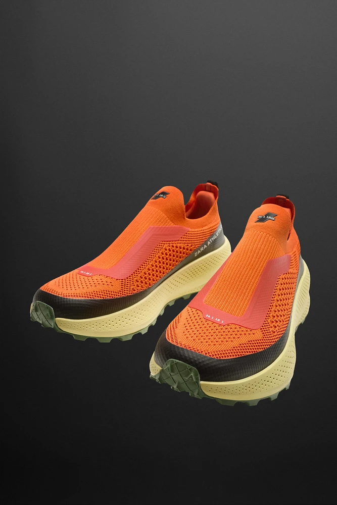 RUNNING SHOE