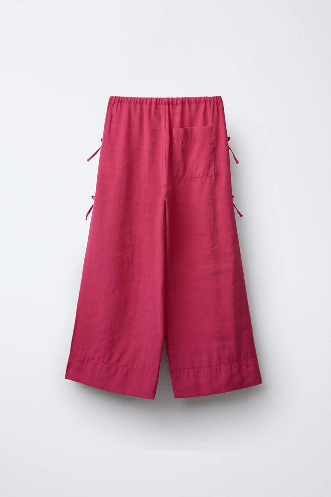 FLOWY PANTS WITH BOWS
