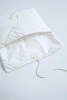 EMBROIDERED QUILTED CLUTCH