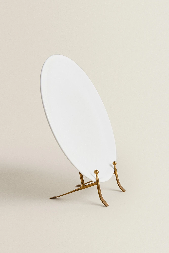 GOLD METAL DISPLAY STAND
