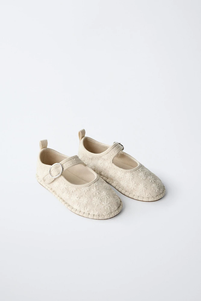 EMBROIDERED BALLET FLATS