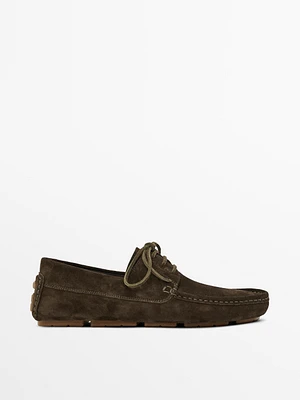 Mocassins bateau en croûte de cuir