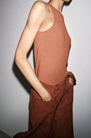 SLEEVELESS LINEN T-SHIRT