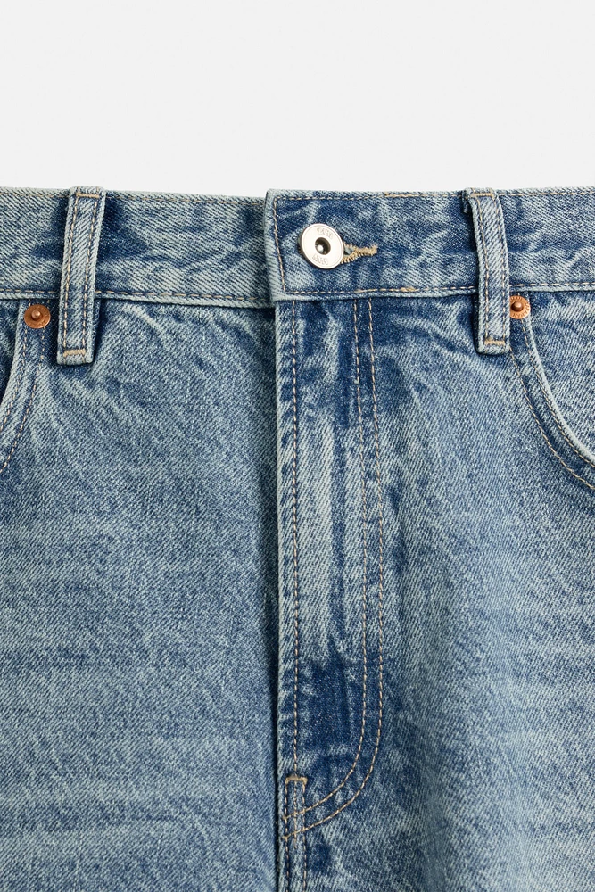 CONTRAST BANDS DENIM SHORTS