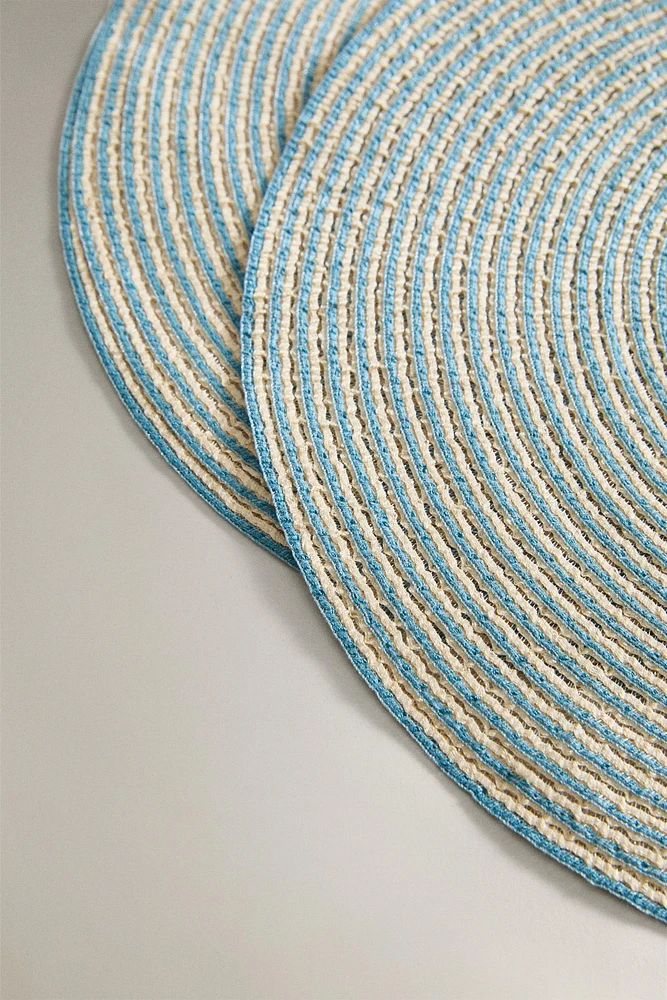 SET OF ROUND PLACEMATS (SET OF 2)