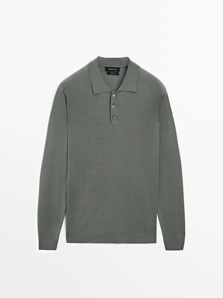 100% merino wool knit sweater with polo collar