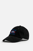 CASQUETTE EN VELOURS CÔTELÉ AVEC PIÈCE DRAG RACING