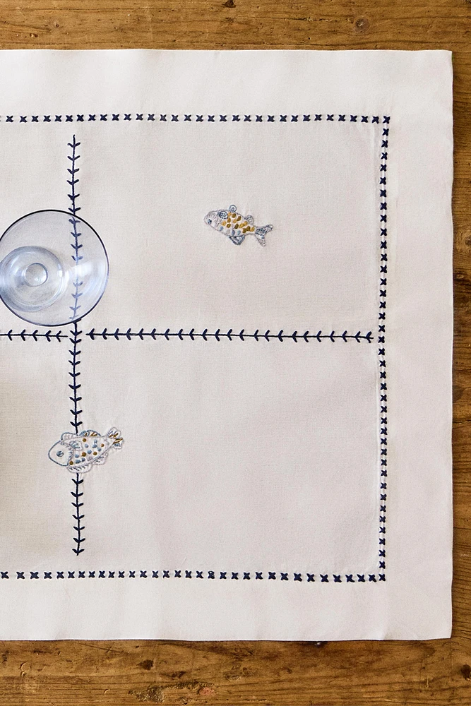 EMBROIDERED FISH TABLE RUNNER