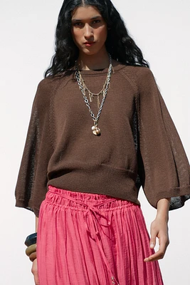 WIDE SLEEVE KNIT SWEATER