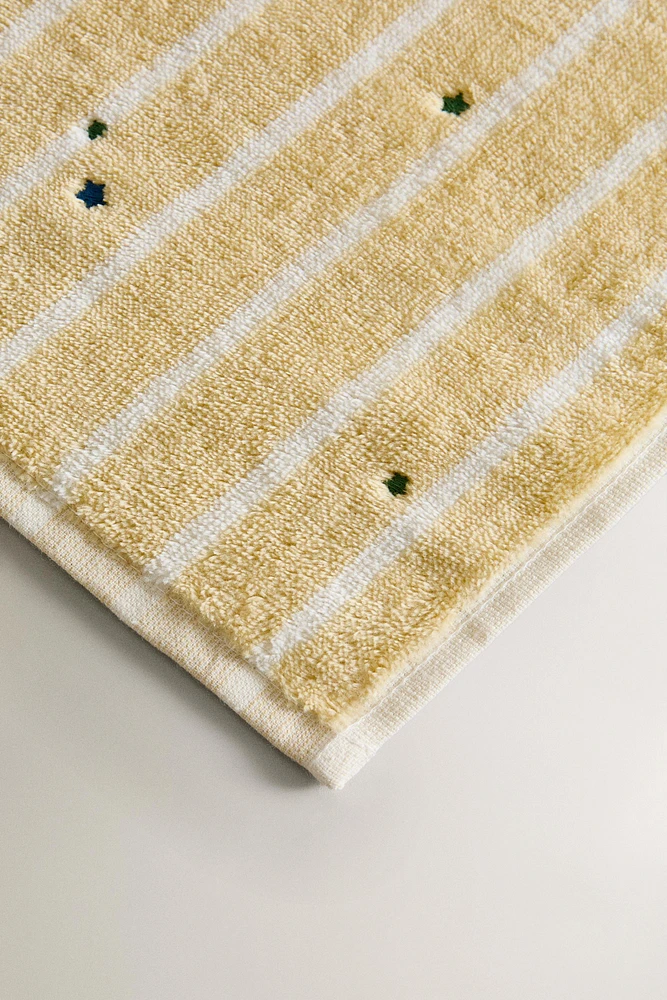 CHILDREN’S STRIPED VELOUR BATH TOWEL WITH STARS