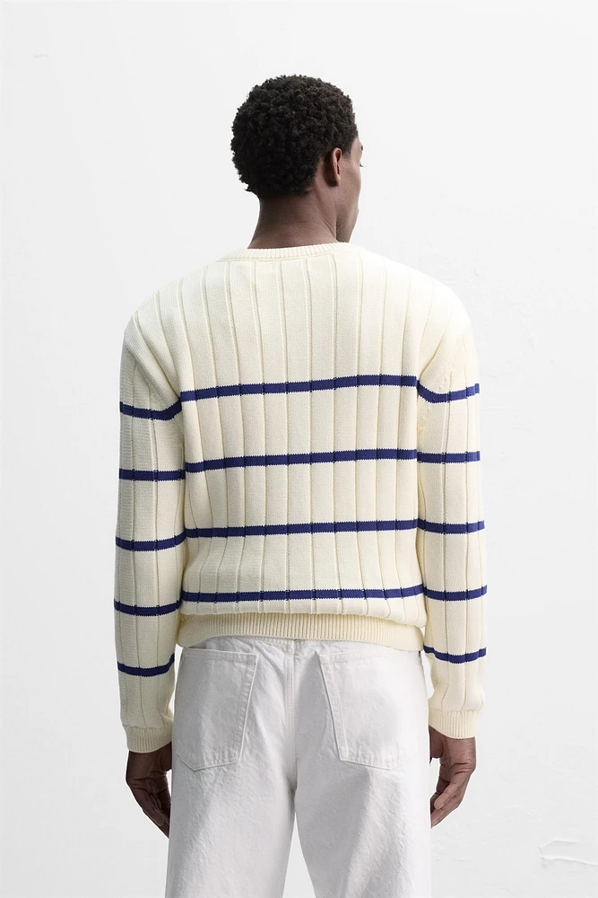PULL EN JACQUARD À RAYURES ÉDITION LIMITÉE