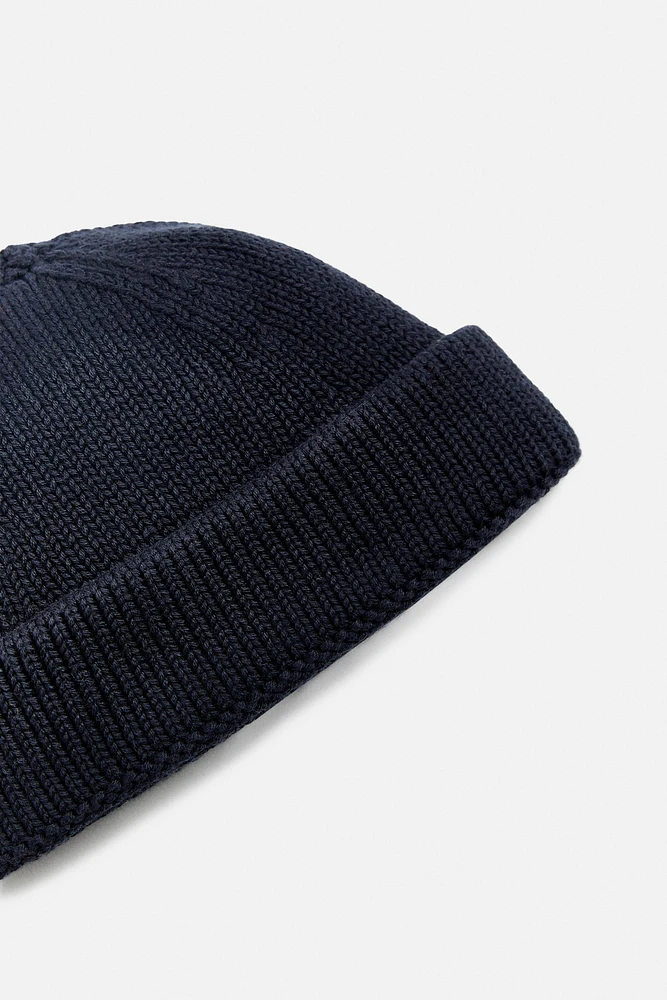 BONNET COURT EN MAILLE