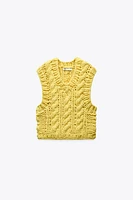 CHUNKY KNIT VEST