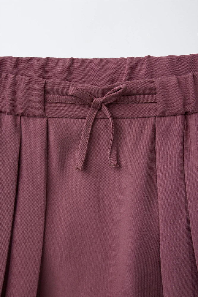 FLOWY SKORT