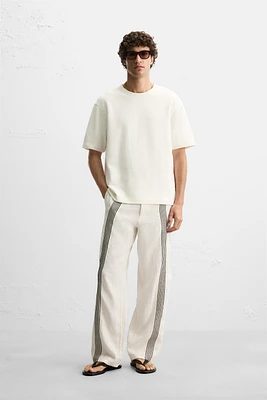 REGULAR FIT TEXTURED SWEATSHIRT