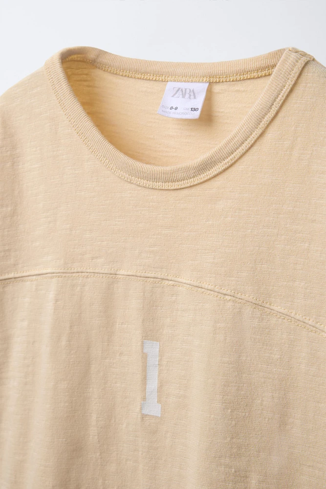 T-SHIRT STYLE UNIVERSITAIRE
