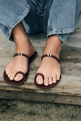 BEADED TOPSTITCHED SANDALS