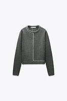 PULL EN MAILLE AVEC LISERÉS CONTRASTE