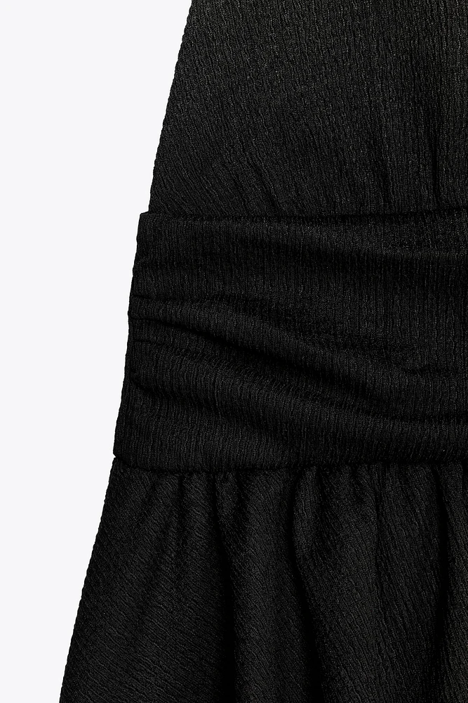 RUFFLED HALTER TOP