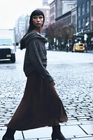 PULL OFF SHOULDER