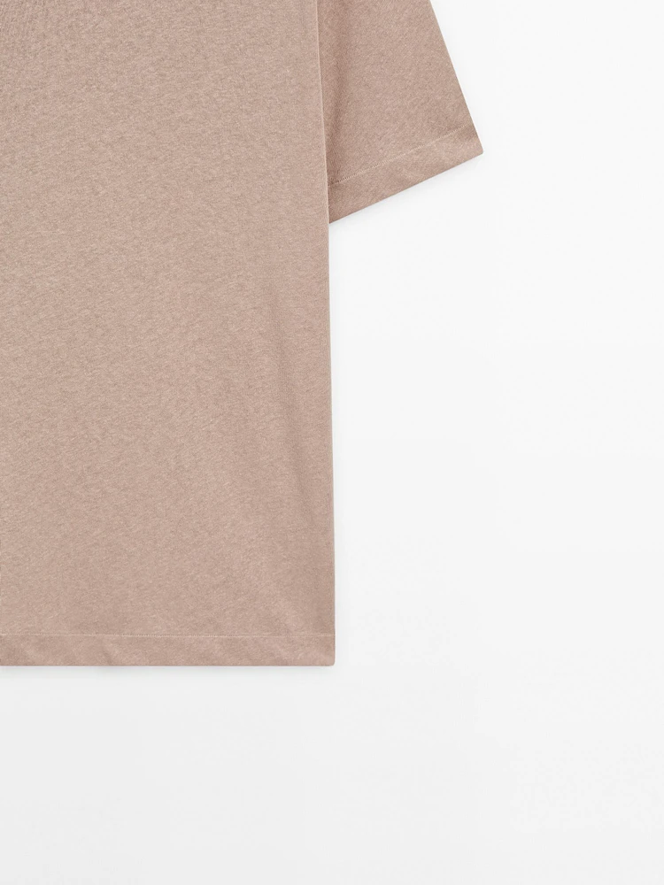 Lightweight linen blend T-shirt