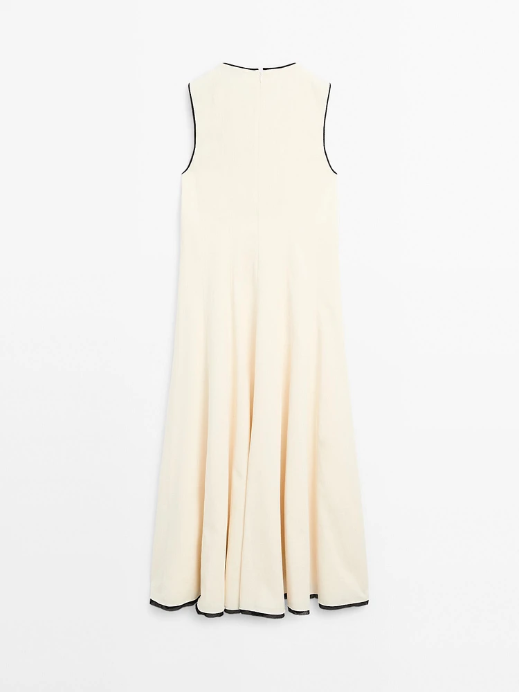 Robe portefeuille contrastante