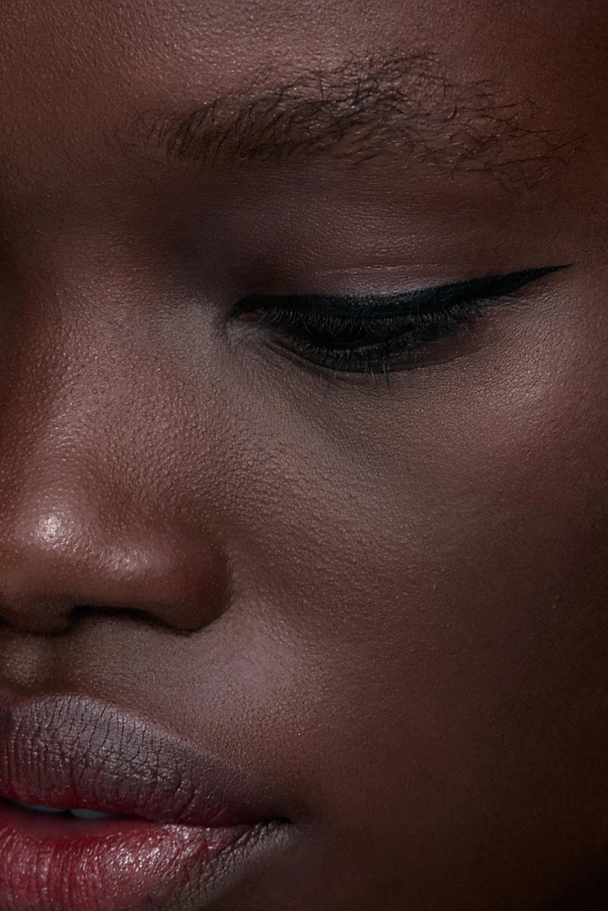 EYELINER LIQUIDE - PRECI-EYES