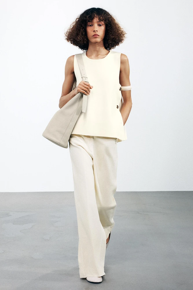 BUTTONED KNIT VEST