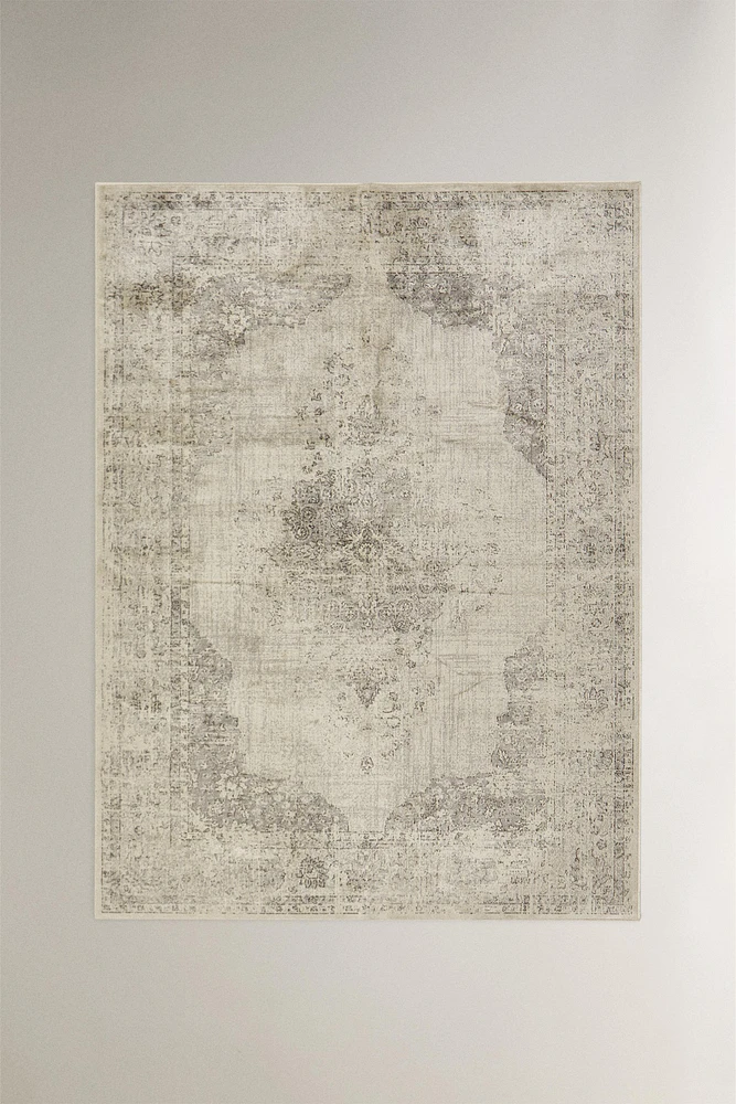 VINTAGE STYLE AREA RUG