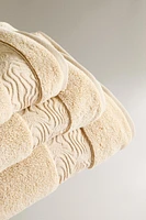 BATH TOWEL WITH MARBLE BORDER