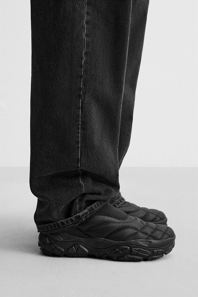 LACELESS QUILTED SNEAKERS