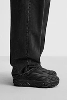 LACELESS QUILTED SNEAKERS