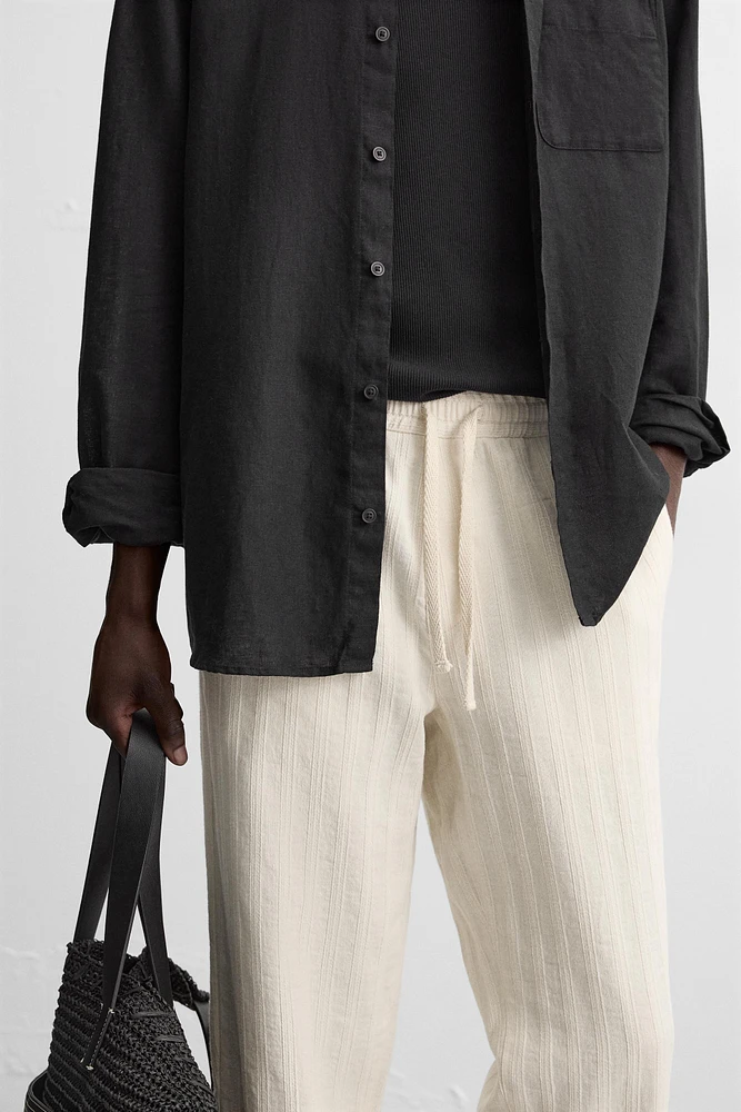 PANTALON EN JACQUARD À RAYURES