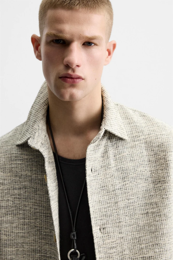 STRUCTURED CONTRAST OVERSHIRT