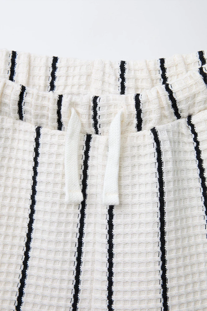 STRIPED CROCHET KNIT SHORTS