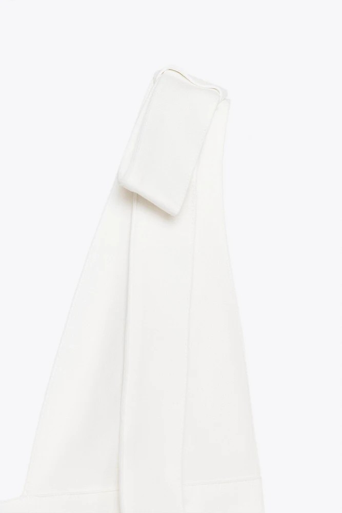 ROBE COURTE AVEC NŒUDS