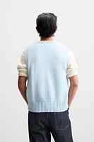KNIT VEST
