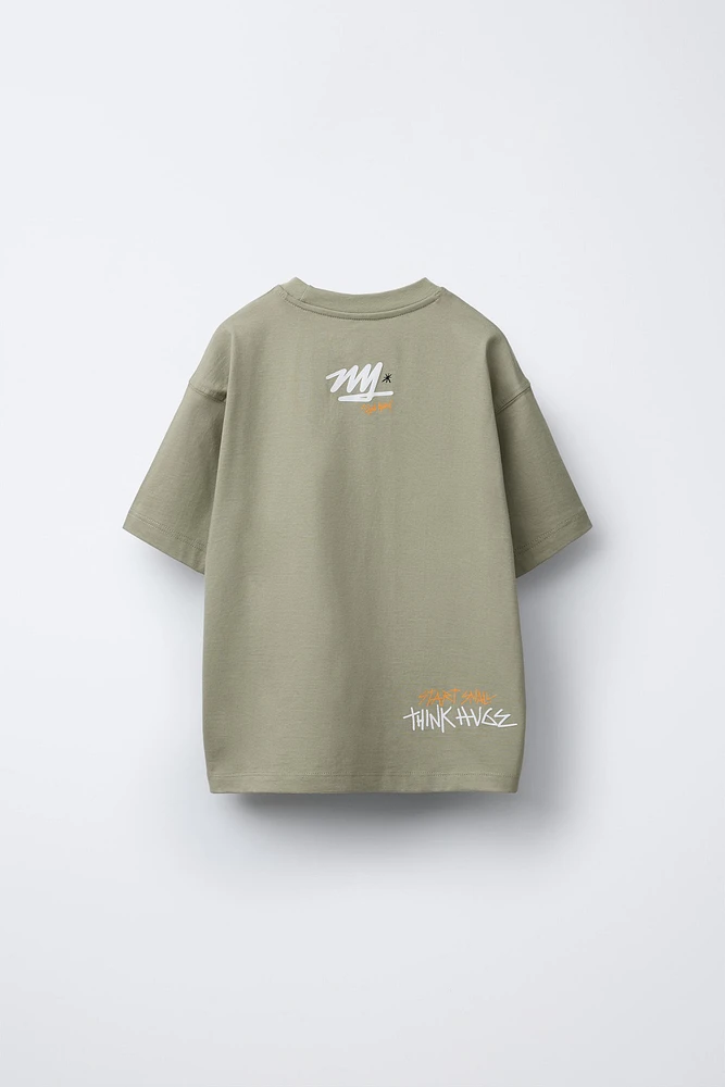T-SHIRT IMPRIMÉ GRAFFITI