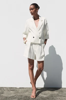 BELTED PLEATED SHORTS