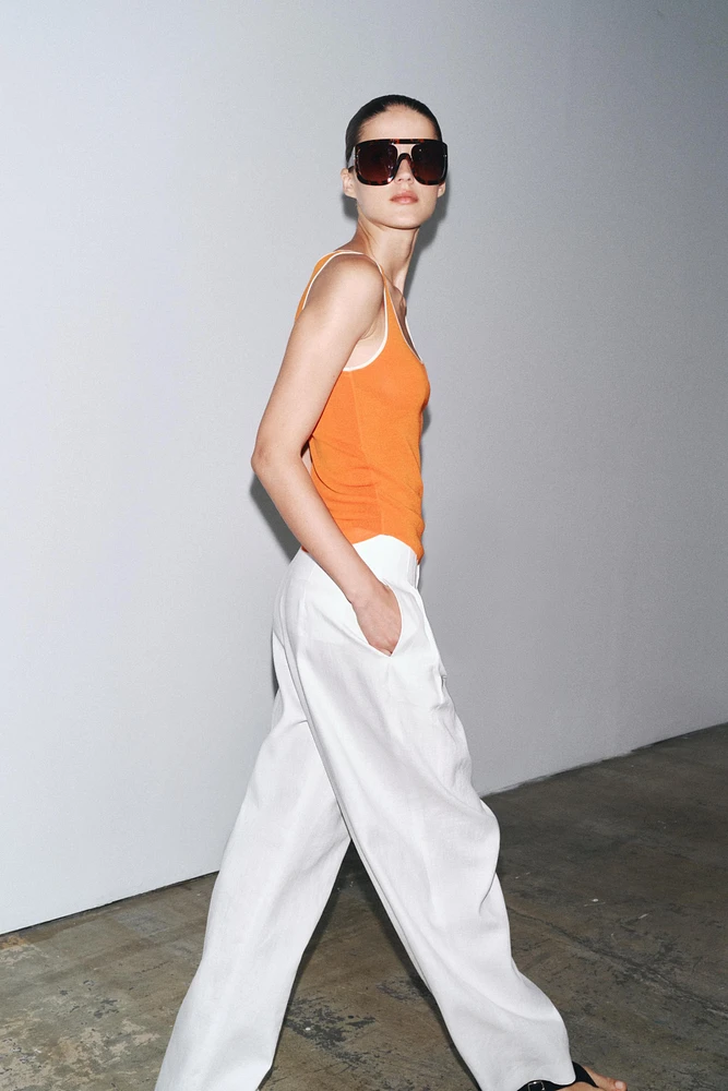 CONTRAST TRIM KNIT TOP