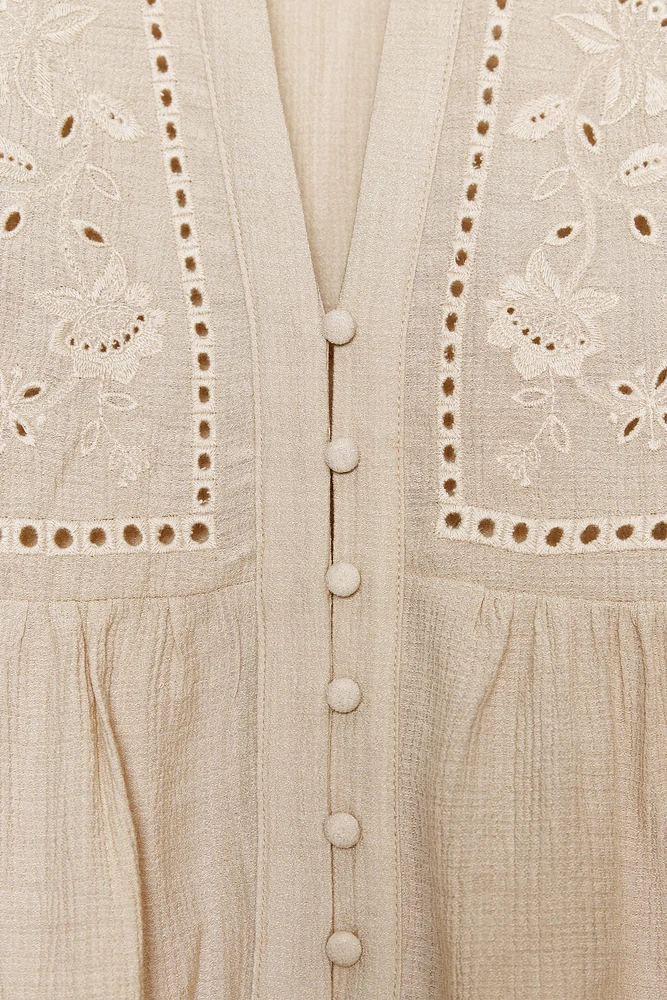 SHORT EMBROIDERED EYELET BLOUSE