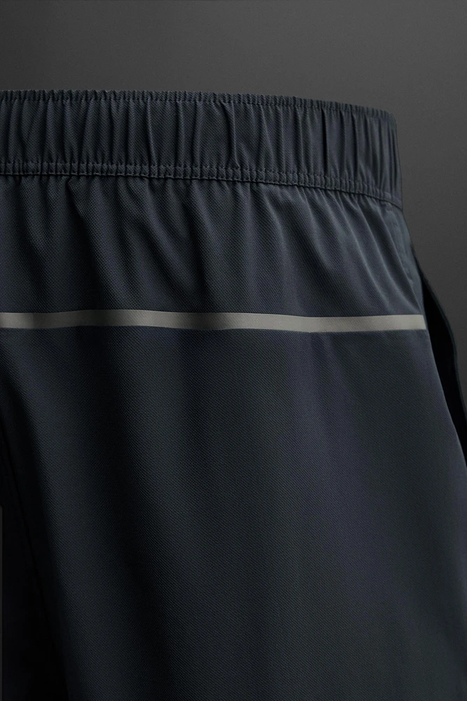 TRAINING TEXTURED SHORTS