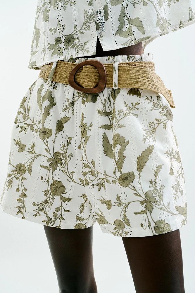 BERMUDA IMPRIMÉ BRODERIES AJOURÉES