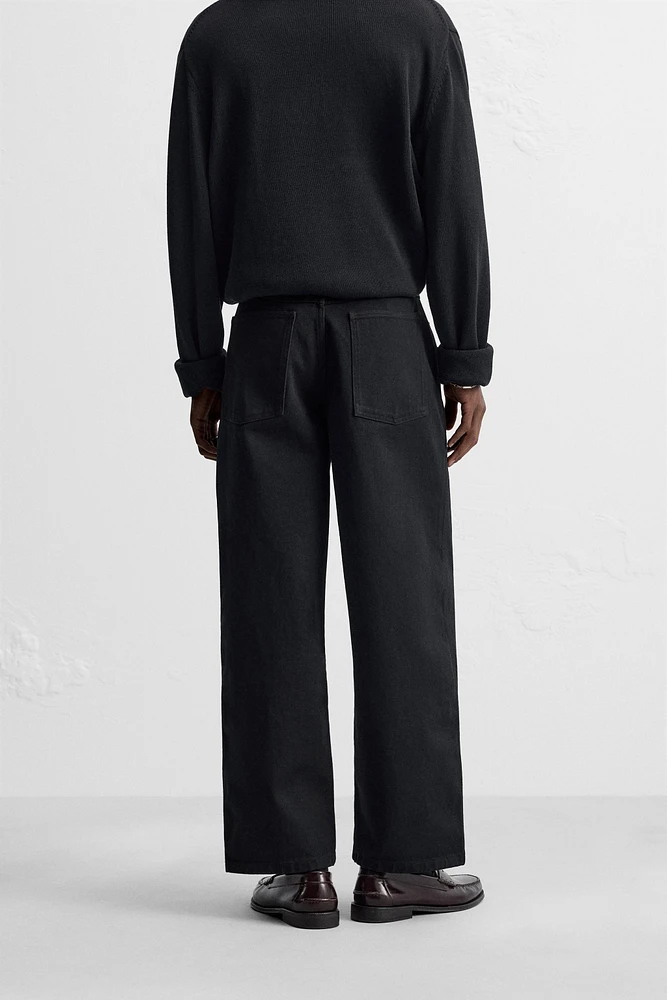 RELAXED FIT JEANS