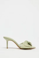 SANDALES À FLEUR