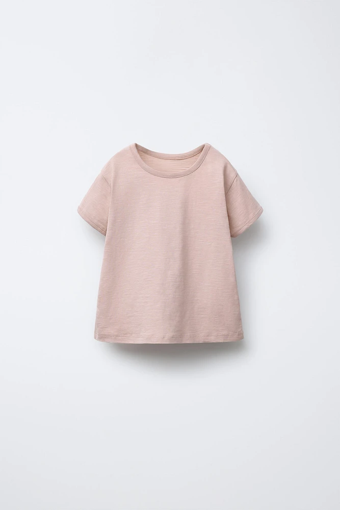 BACK RUFFLE T-SHIRT