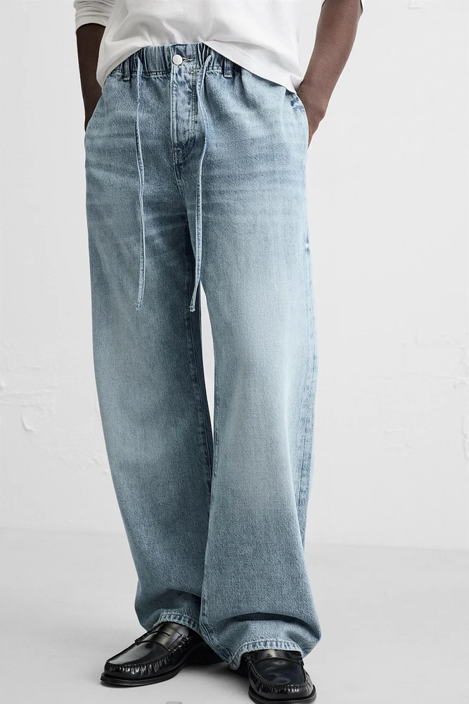 RELAXED FIT JOGGER WAIST JEANS